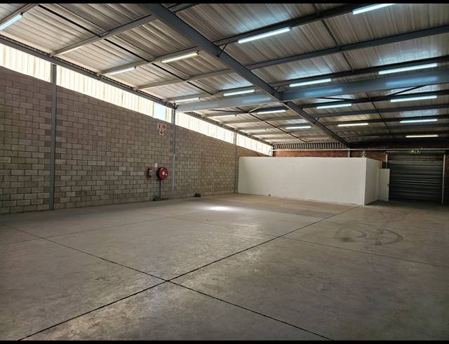 288M² MINI FACTORY TO LET IN KYA SANDS